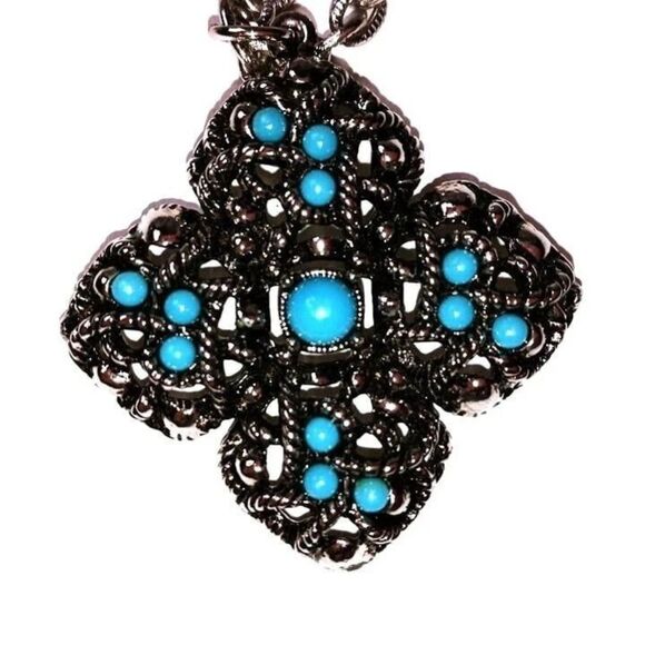 AVON Sierra Cross Necklace 25 Inch Turquoise Blue Silvertone 1970s Vtg - Picture 2 of 3